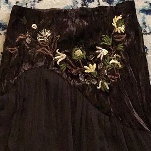 Ceres Silk/Polyester blend embroidered boho skirt.